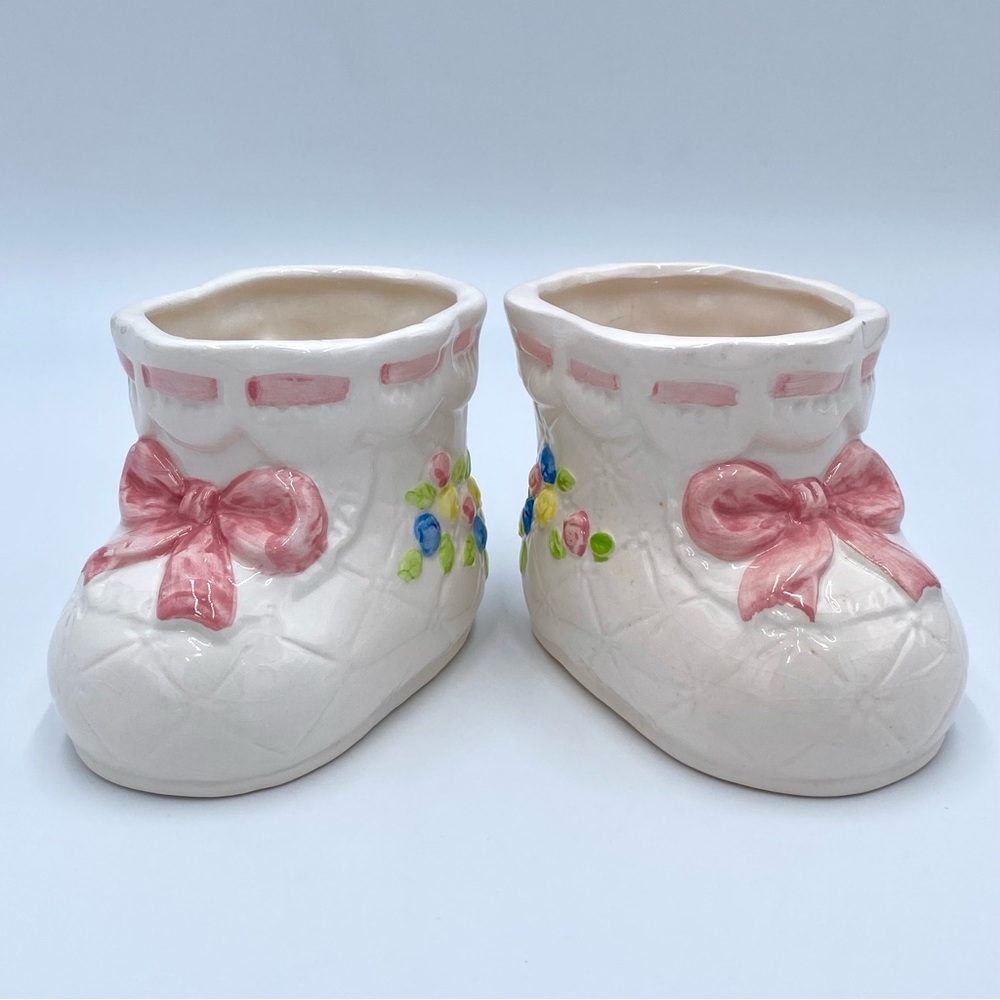 Pair Of Vintage 1989 CMC Baby Girl Birth Quilted White Booties Ceramic Planters